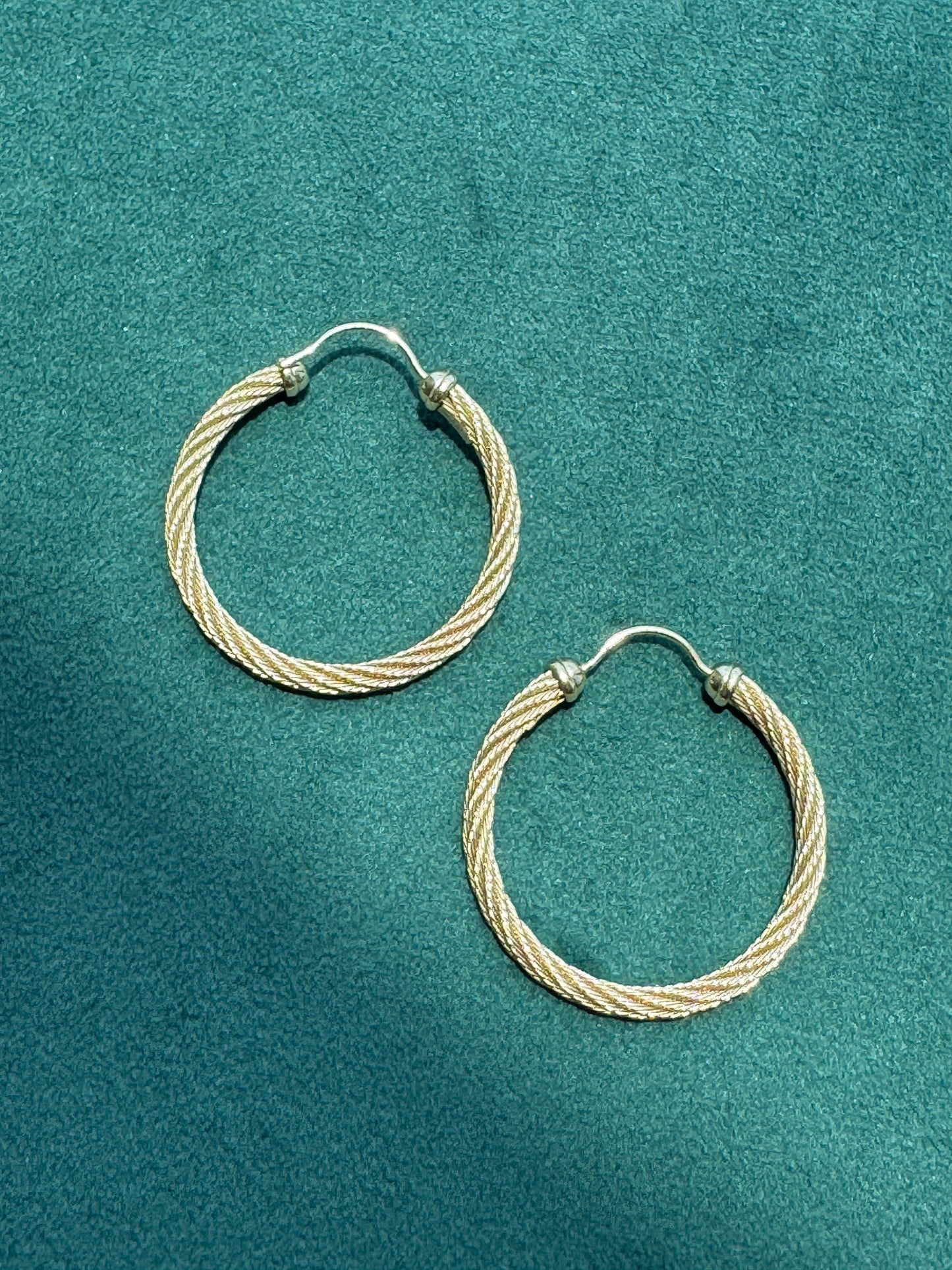 Estate 14K Yellow Gold Solid Twisted Cable Rope Hoop Earrings 2 Inch Ball Point Latch Closure 5.4g