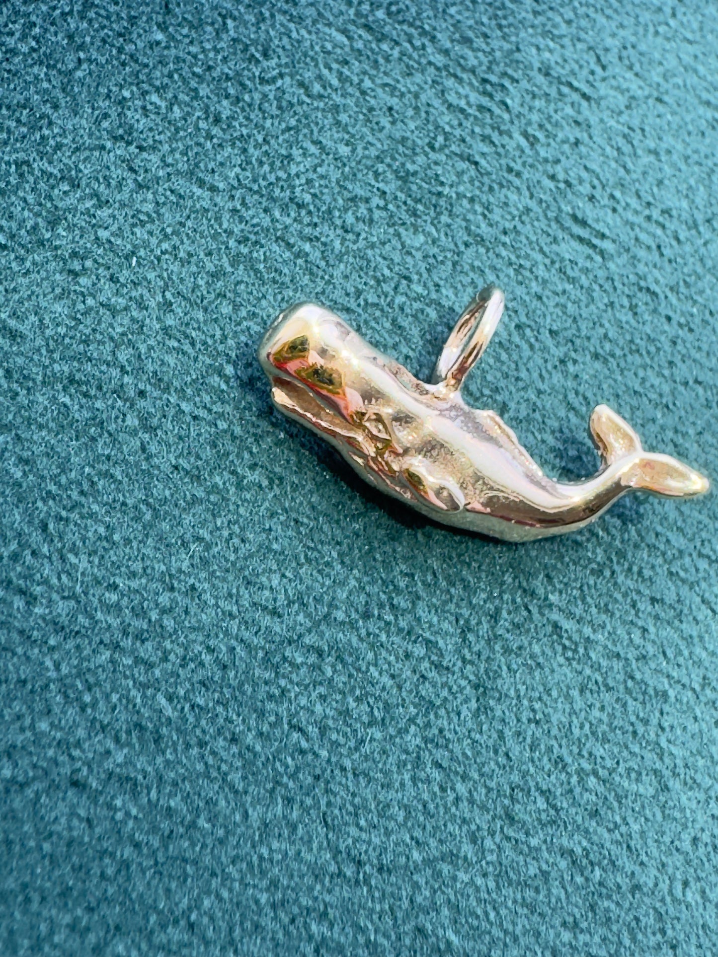 Estate 14K Yellow Gold Figural Sperm Cetacean Charm Pendant Ocean Nautical 1 Inch Mermaid Life