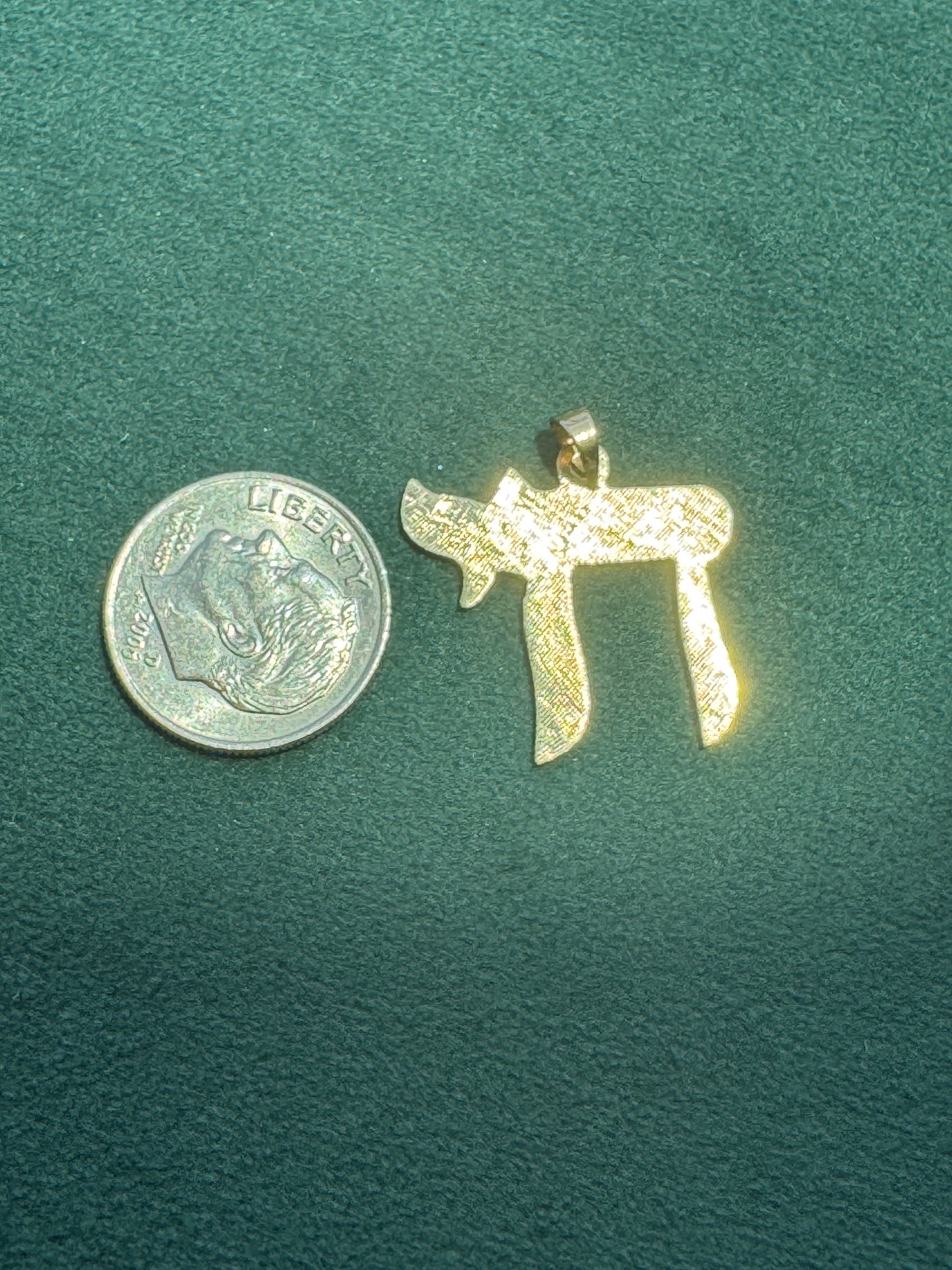 Vintage 14K Yellow Gold Hebrew Chai Symbol Pendant Charm Jewish Jewelry Gift