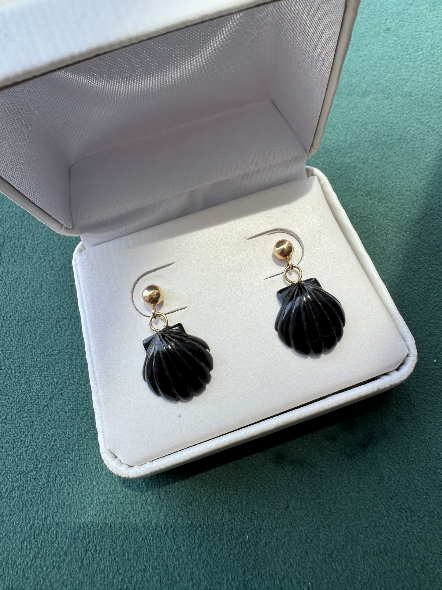 Estate 14K Gold Carved Black Scallop Shell Dangle Earrings Two Tiny Drops of Mermaid Life