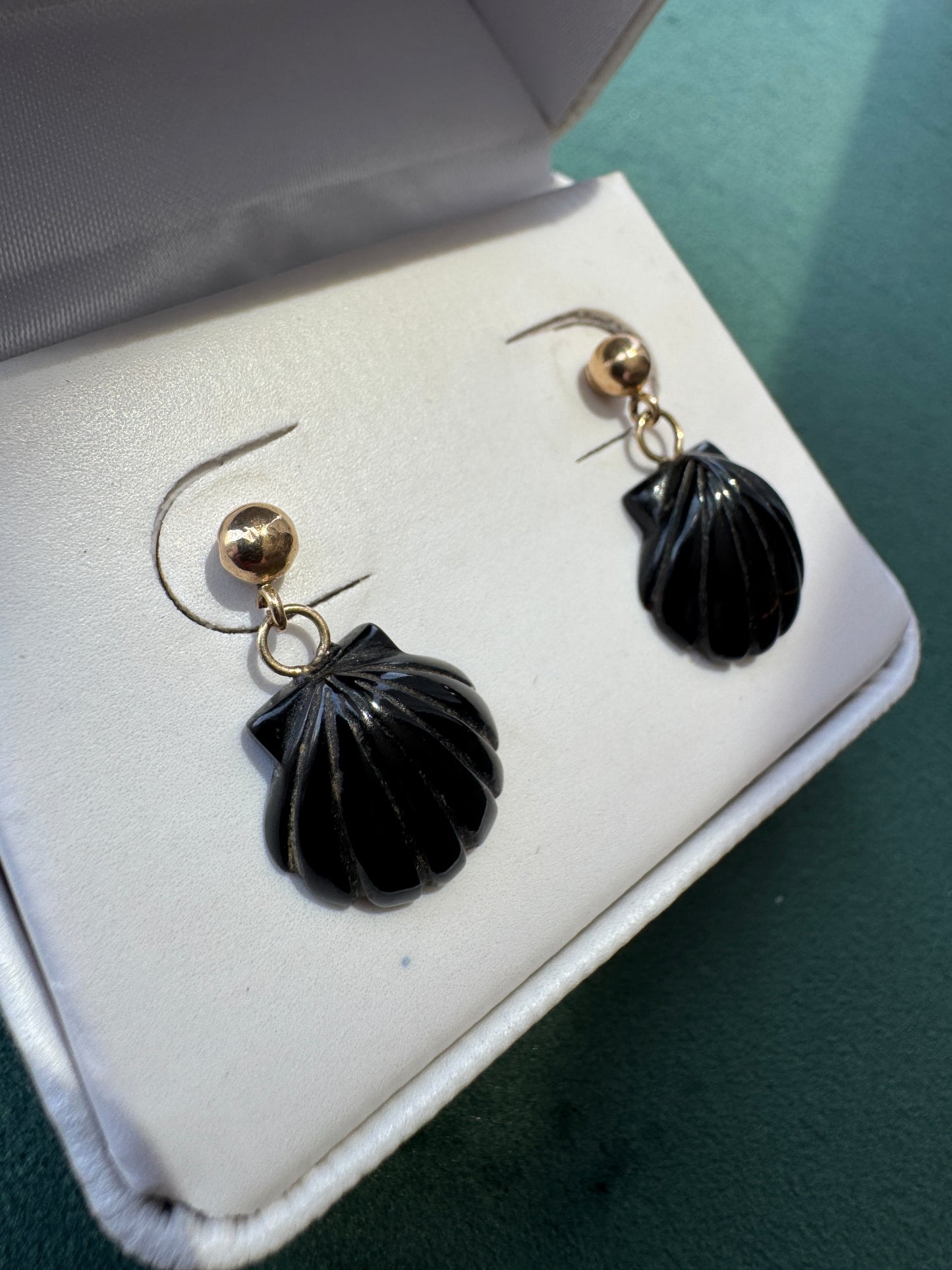 Estate 14K Gold Carved Black Scallop Shell Dangle Earrings Two Tiny Drops of Mermaid Life