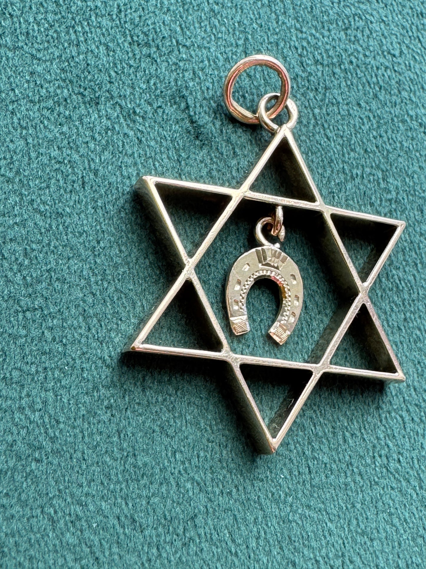 Estate 14K Gold Large Star of David Pendant With Dangling Lucky Horseshoe Charm Judaica Meets Good Fortune