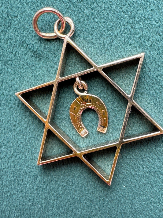 Estate 14K Gold Large Star of David Pendant With Dangling Lucky Horseshoe Charm Judaica Meets Good Fortune