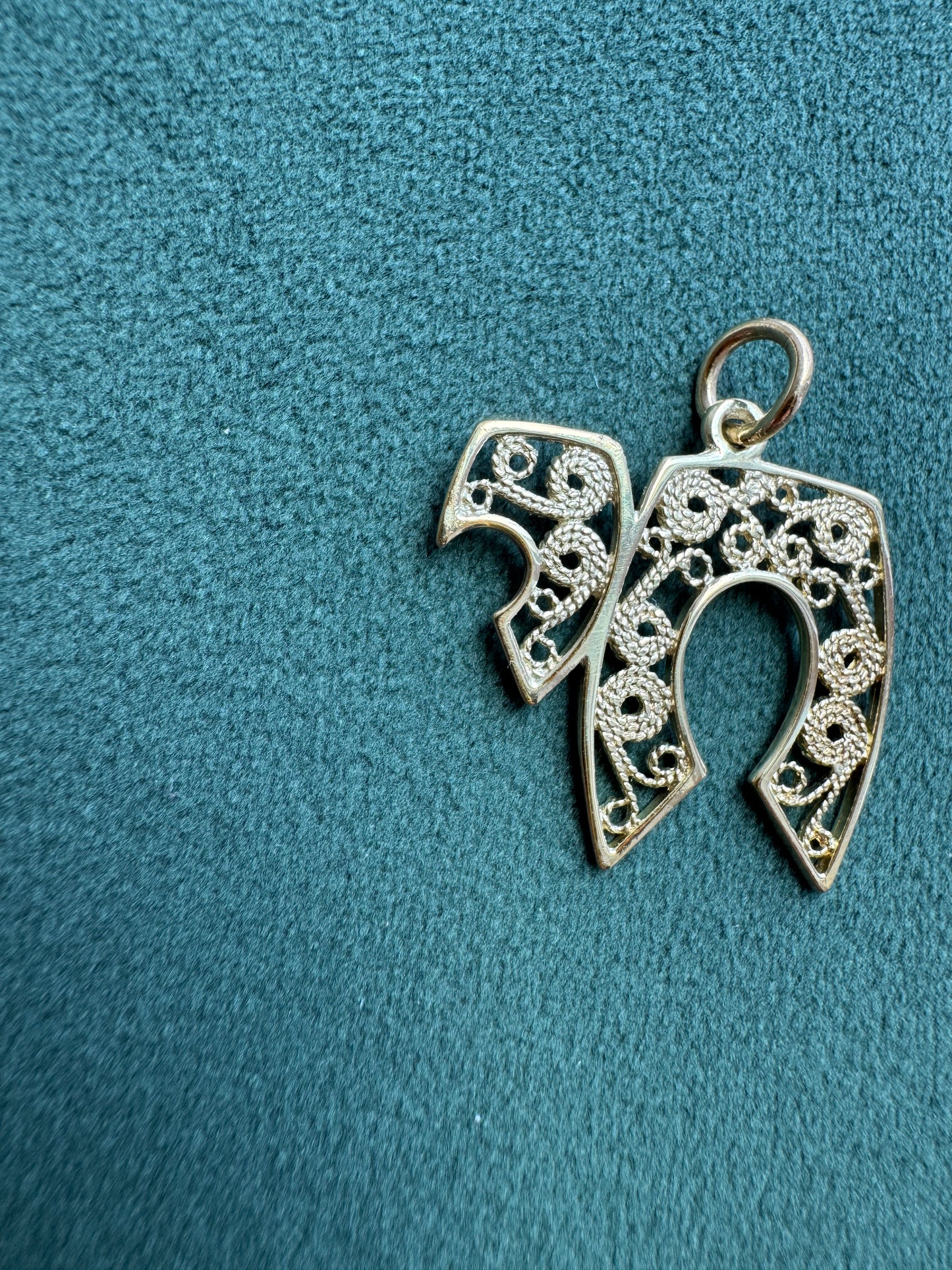 Vintage 14k Gold Chai Pendant, Judaica Filigree Scrollwork Charm