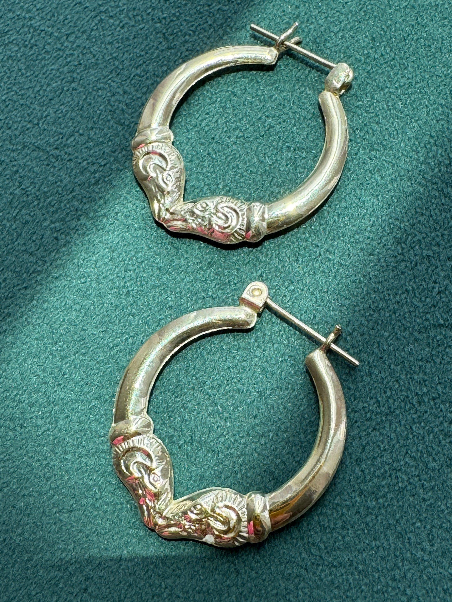 Vintage 10k Gold Kissing Rams Hoop Earrings