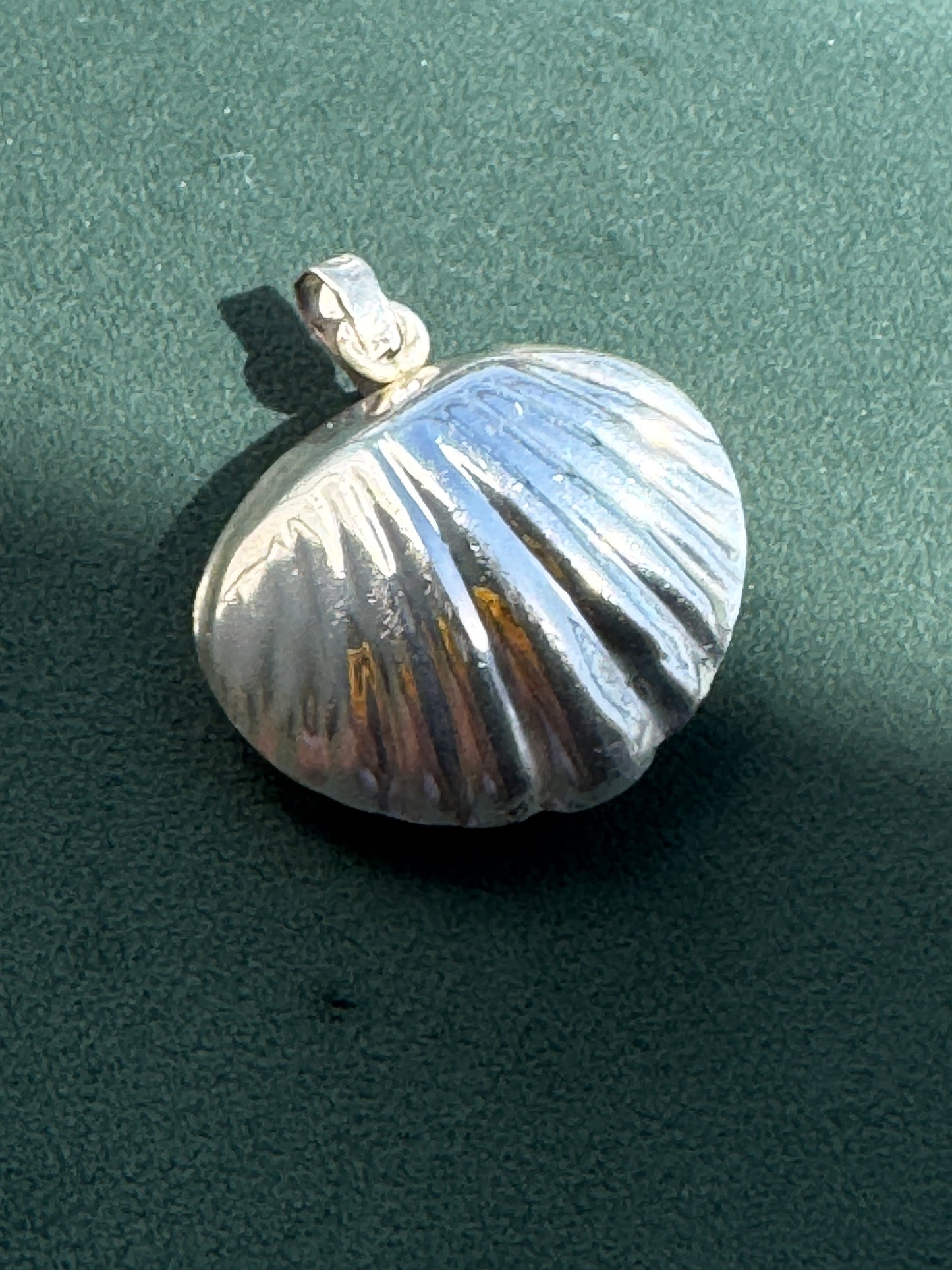 Vintage Mexican Sterling Silver Clamshell Harmony Ball Pendant With a Chime Inside A Little Piece of Mermaid Life