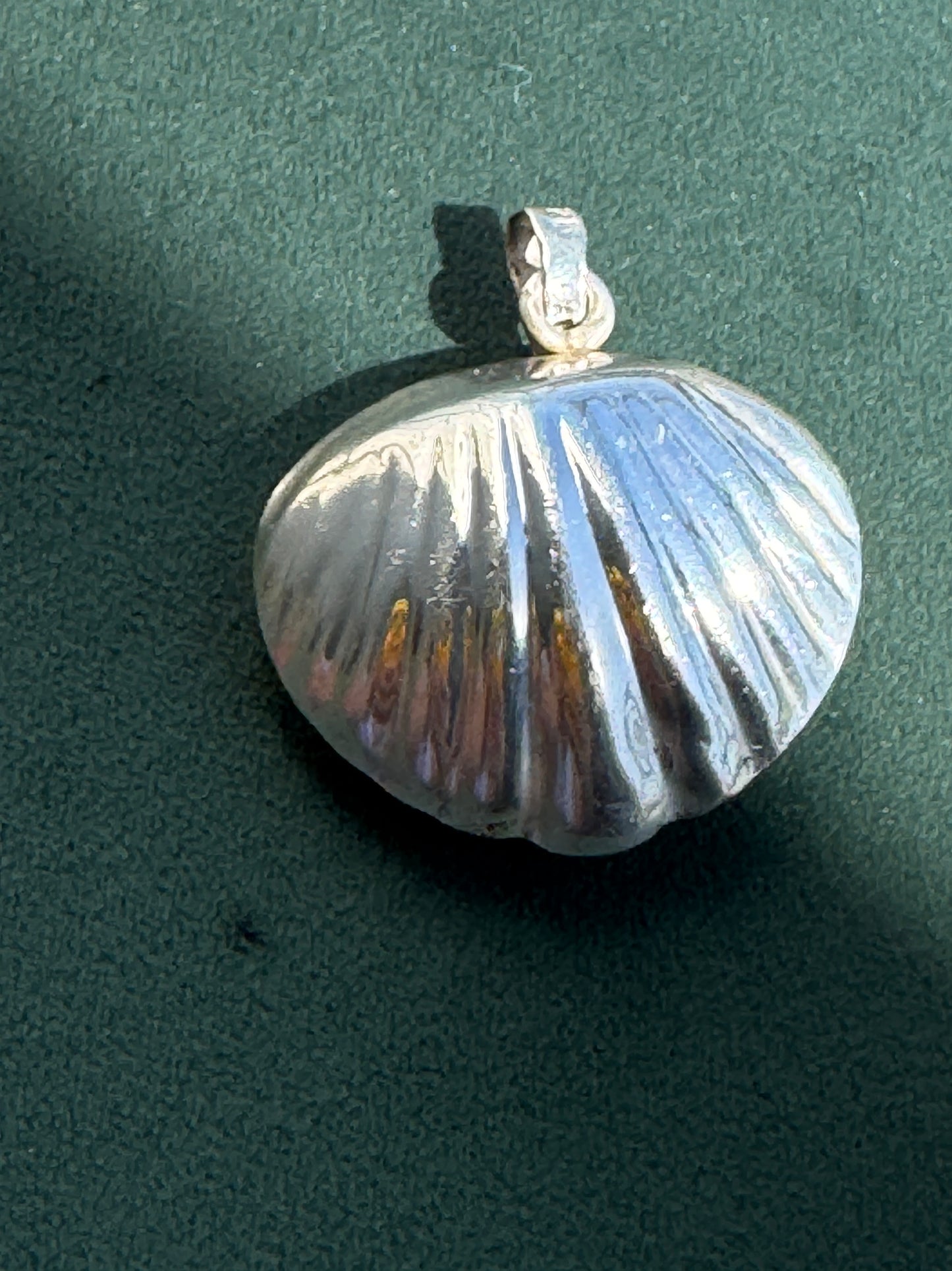 Vintage Mexican Sterling Silver Clamshell Harmony Ball Pendant With a Chime Inside A Little Piece of Mermaid Life