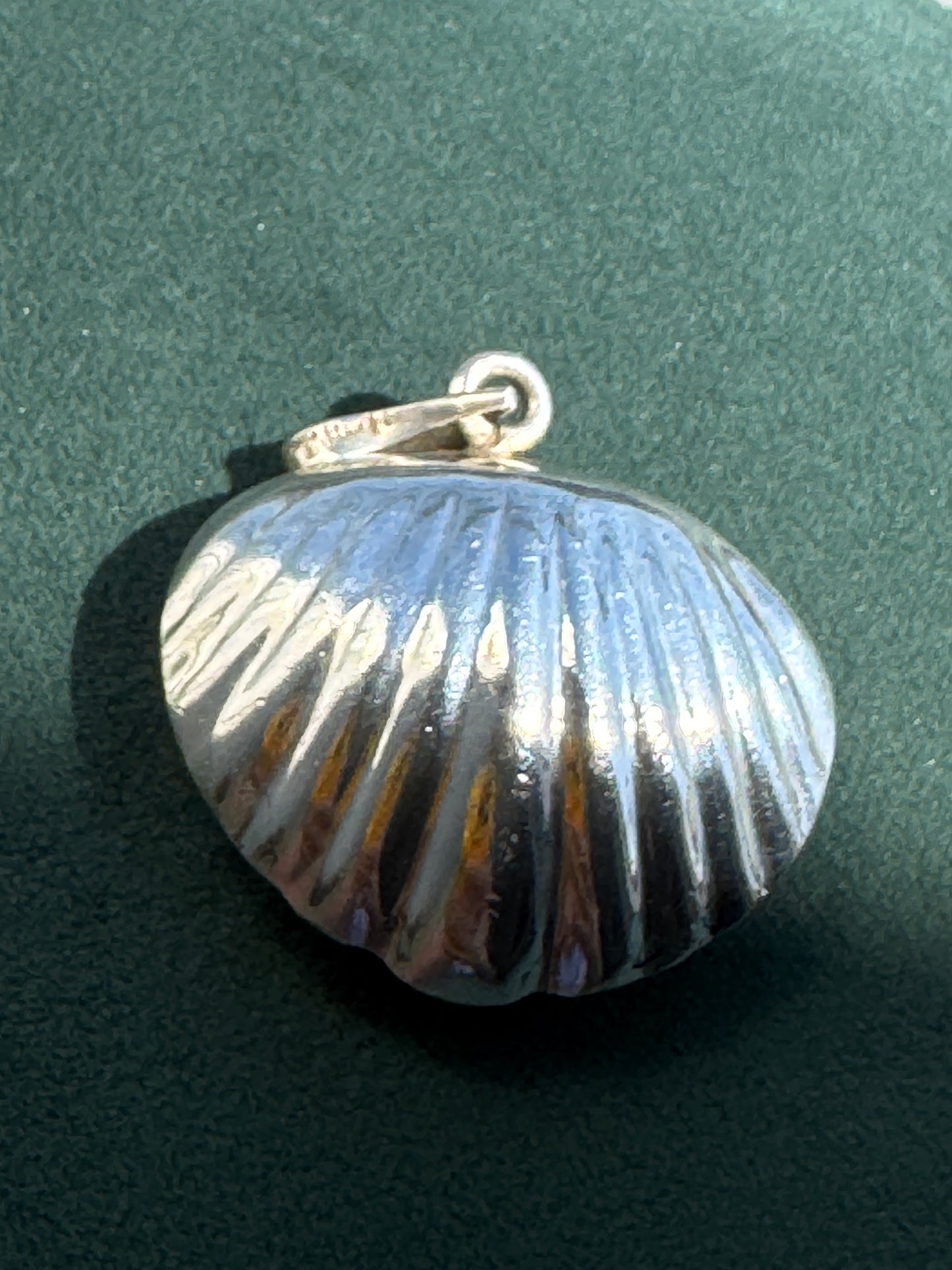 Vintage Mexican Sterling Silver Clamshell Harmony Ball Pendant With a Chime Inside A Little Piece of Mermaid Life