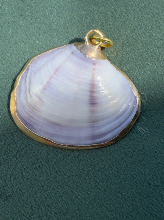 Vintage Gold Trimmed Genuine Quahog Shell Pendant Deep Lavender Natural Banding Beach Jewelry