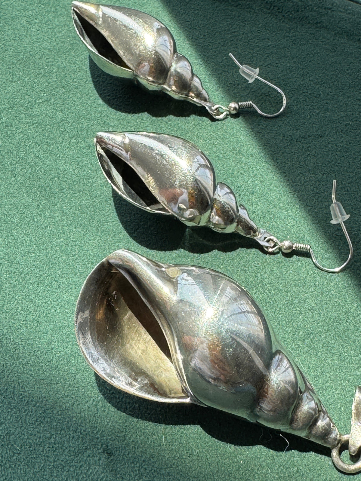 Estate Vintage Sterling Silver Conch Shell Pendant and Earring Set Mermaid Life In Two Matching Pieces