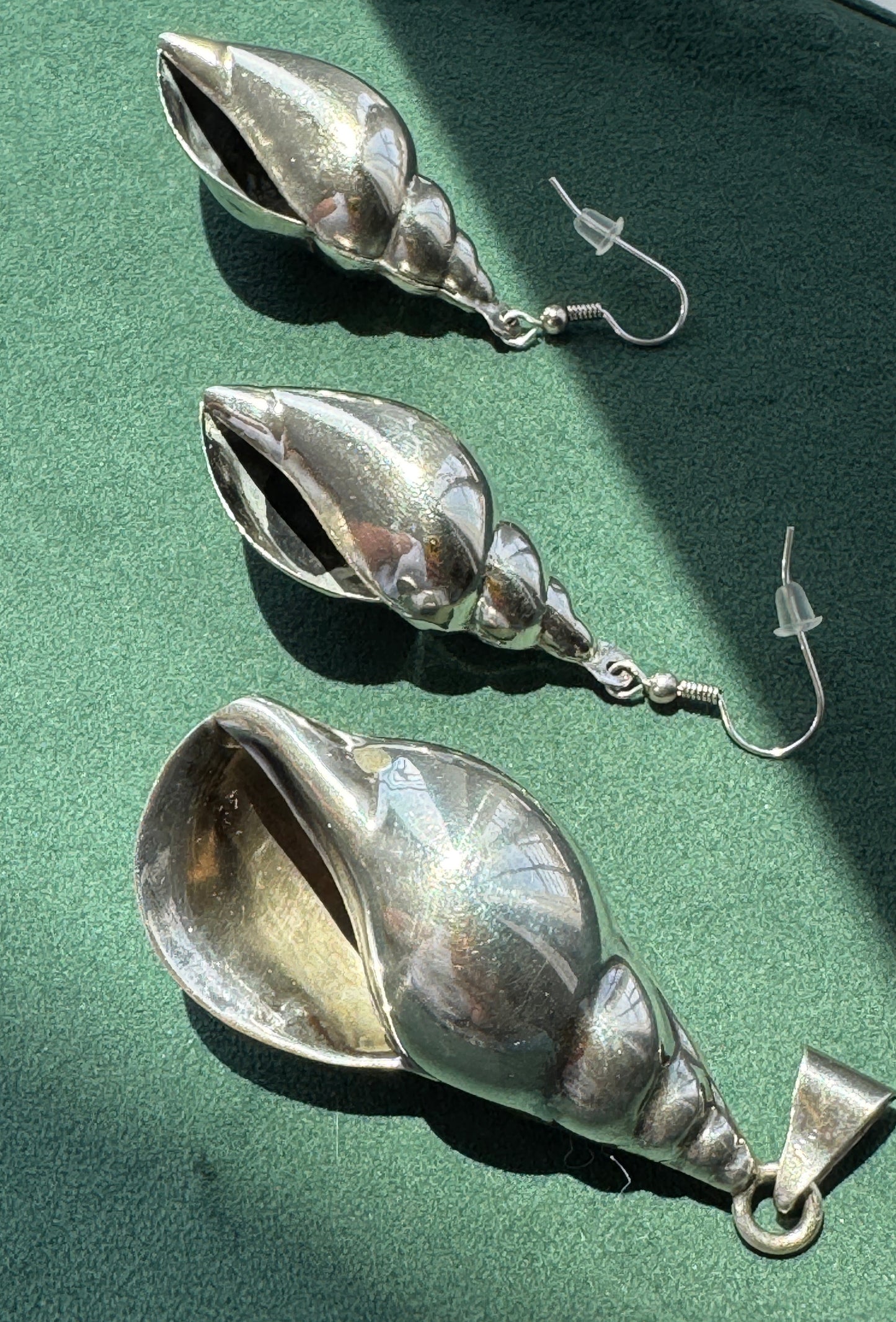 Estate Vintage Sterling Silver Conch Shell Pendant and Earring Set Mermaid Life In Two Matching Pieces