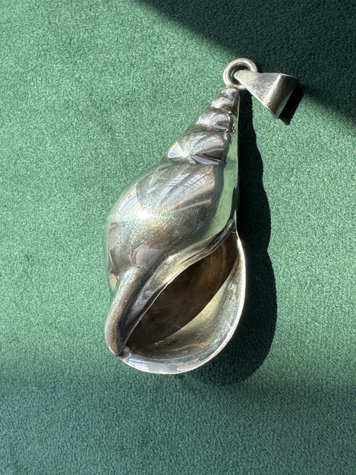 Estate Vintage Sterling Silver Conch Shell Pendant and Earring Set Mermaid Life In Two Matching Pieces