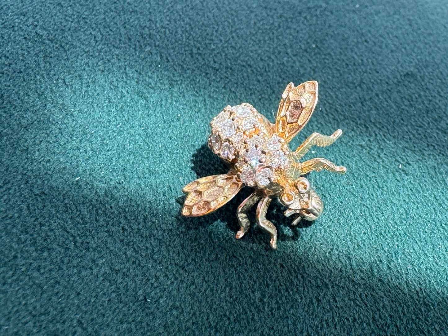 Estate Vintage 14K Yellow Gold Bumble Bee Charm Pendant Also Wears As A Brooch