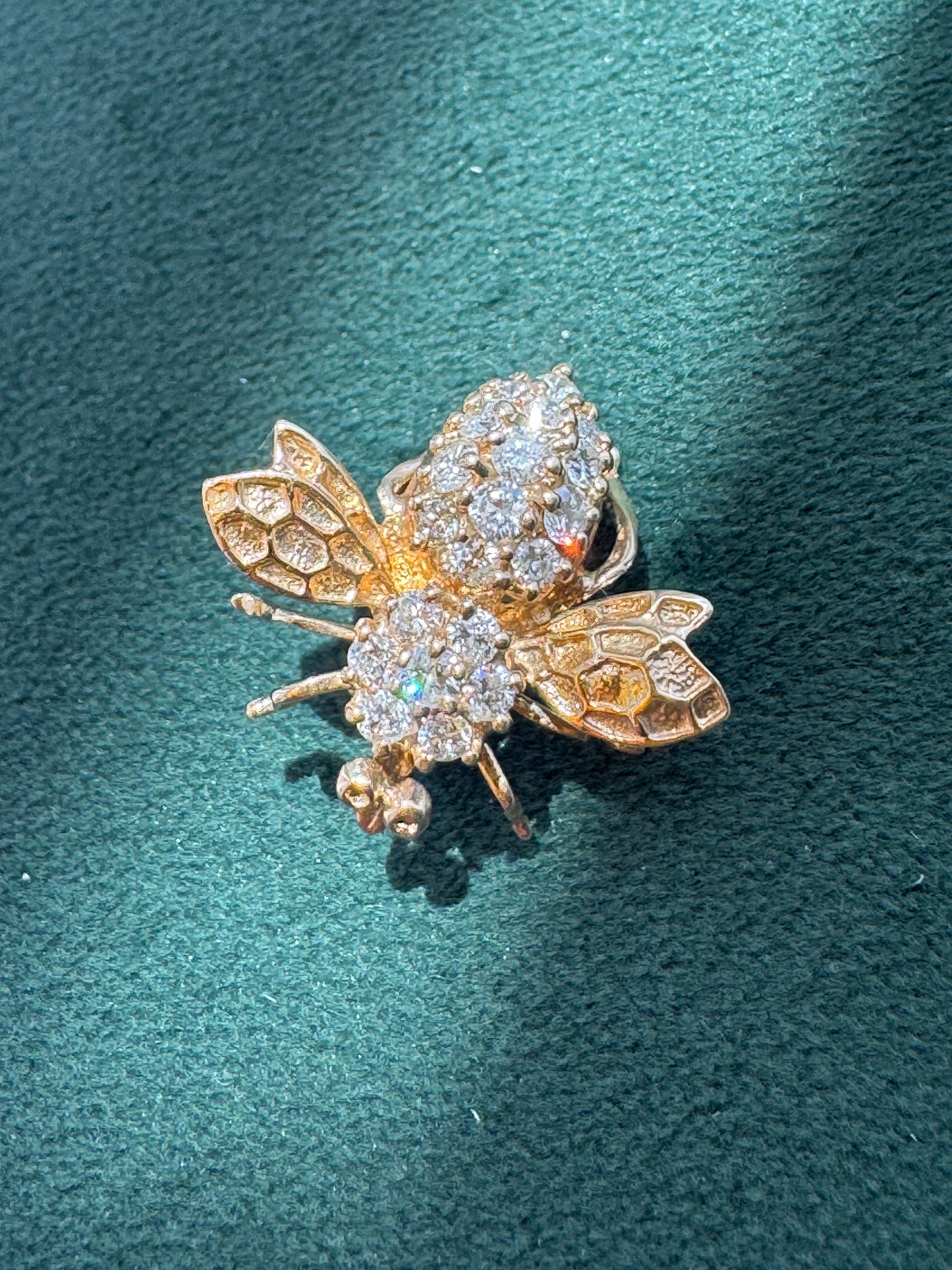 Estate Vintage 14K Yellow Gold Bumble Bee Charm Pendant Also Wears As A Brooch
