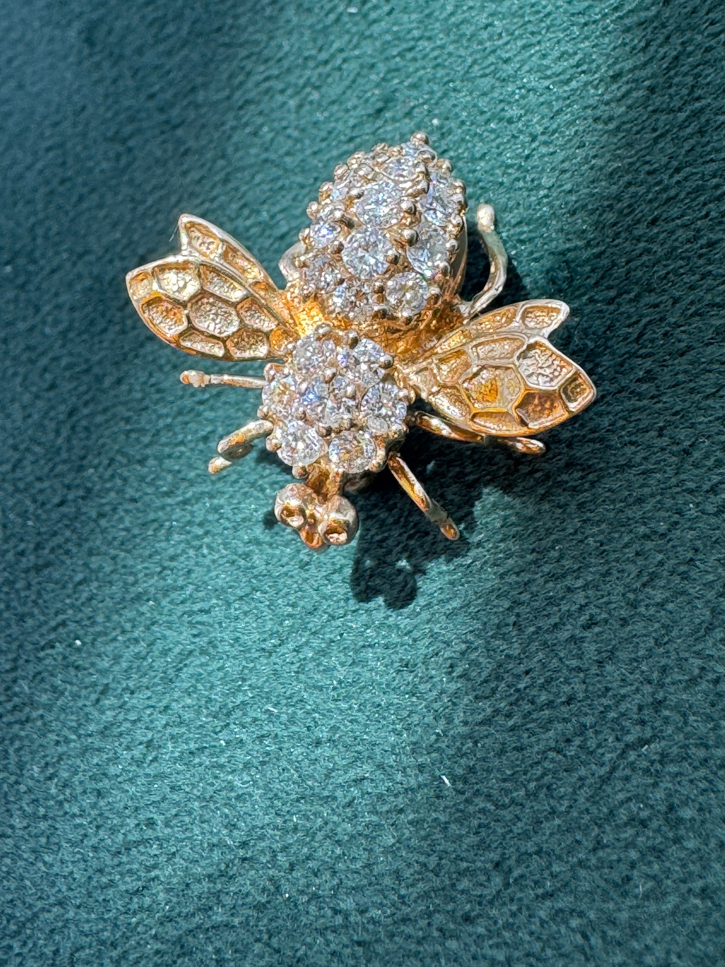 Estate Vintage 14K Yellow Gold Bumble Bee Charm Pendant Also Wears As A Brooch