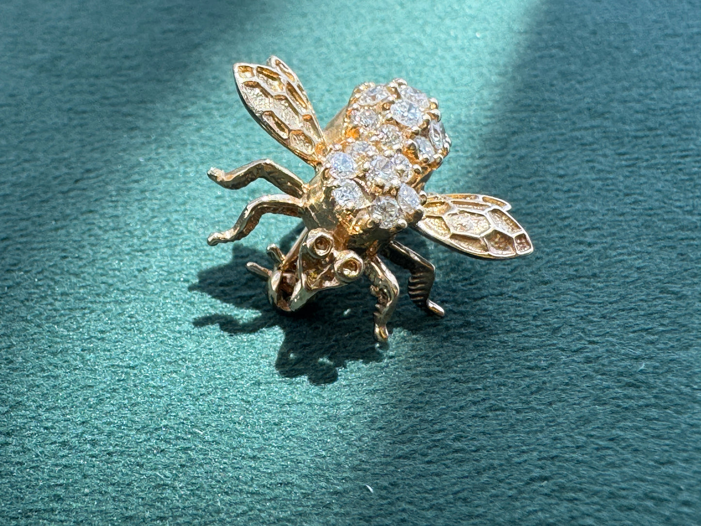 Estate Vintage 14K Yellow Gold Bumble Bee Charm Pendant Also Wears As A Brooch