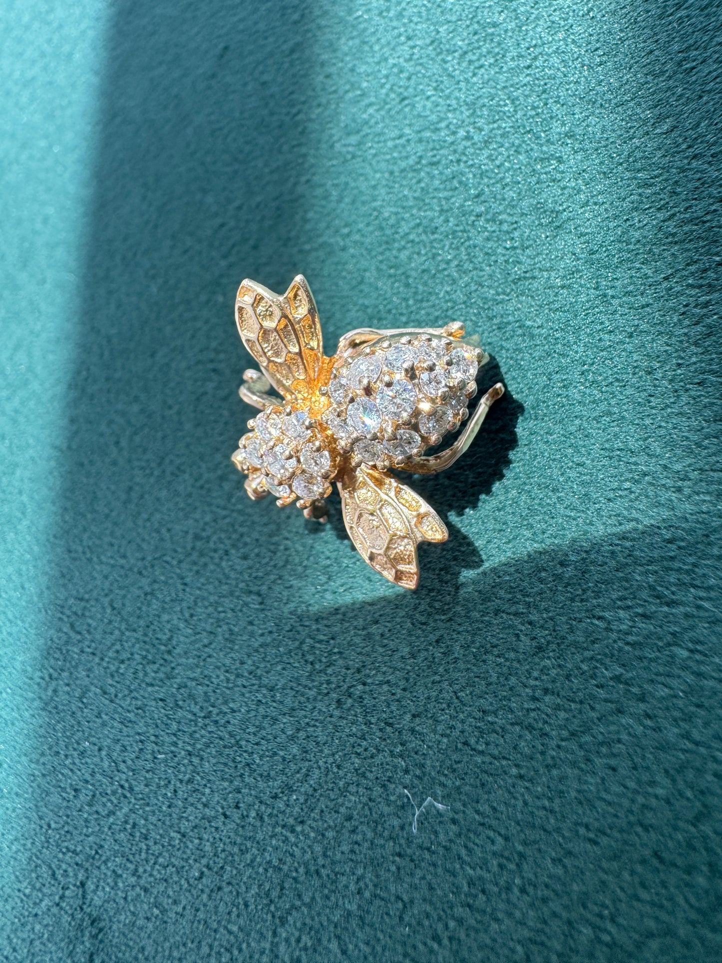 Estate Vintage 14K Yellow Gold Bumble Bee Charm Pendant Also Wears As A Brooch