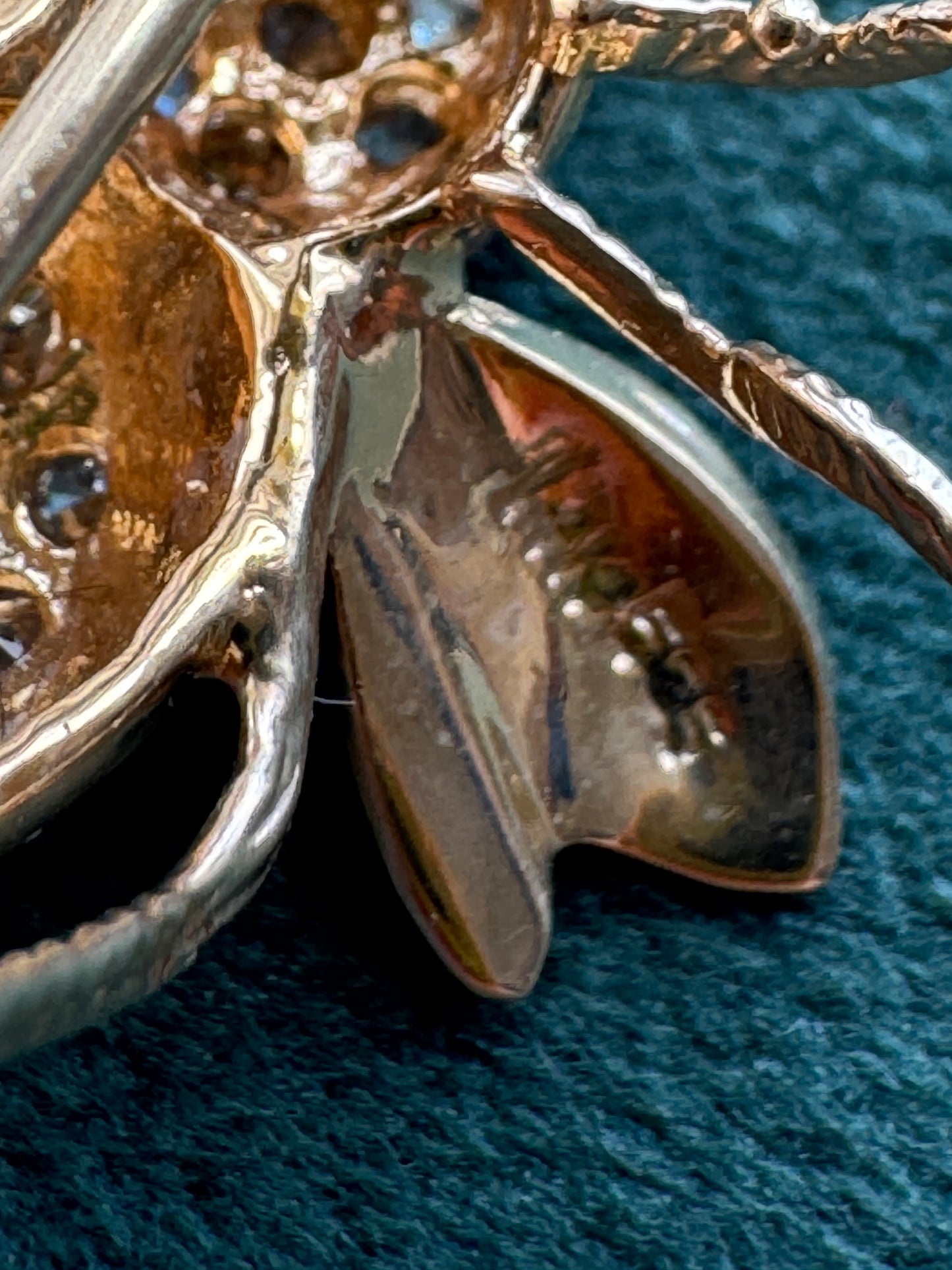 Estate Vintage 14K Yellow Gold Bumble Bee Charm Pendant Also Wears As A Brooch