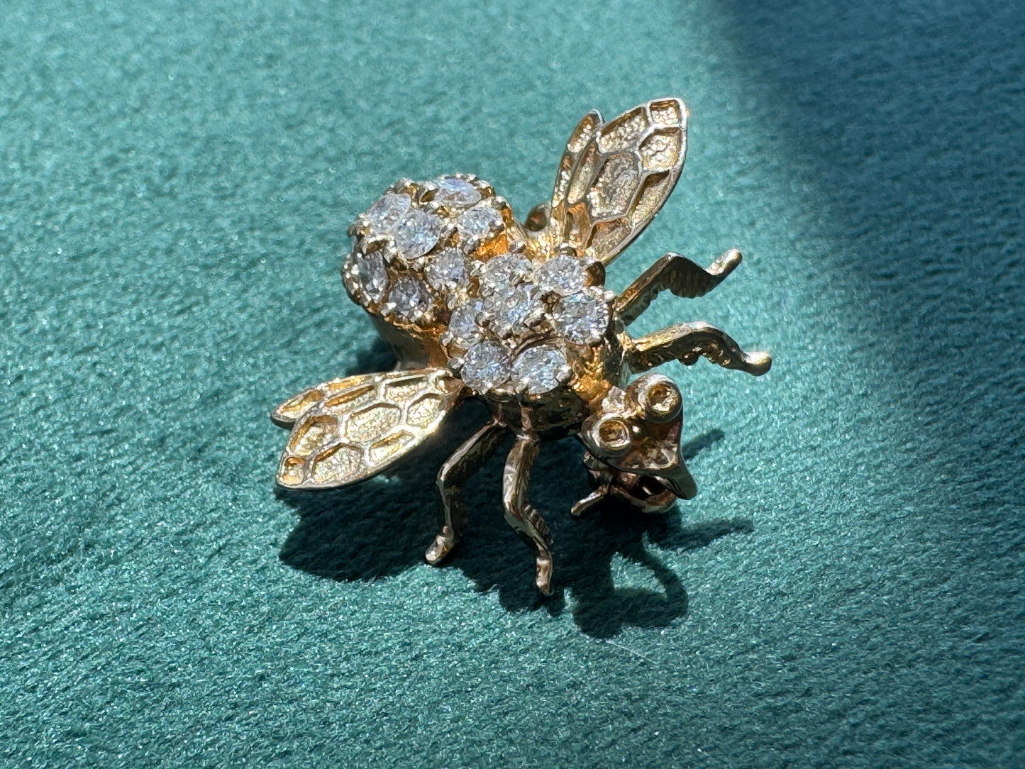 Estate Vintage 14K Yellow Gold Bumble Bee Charm Pendant Also Wears As A Brooch
