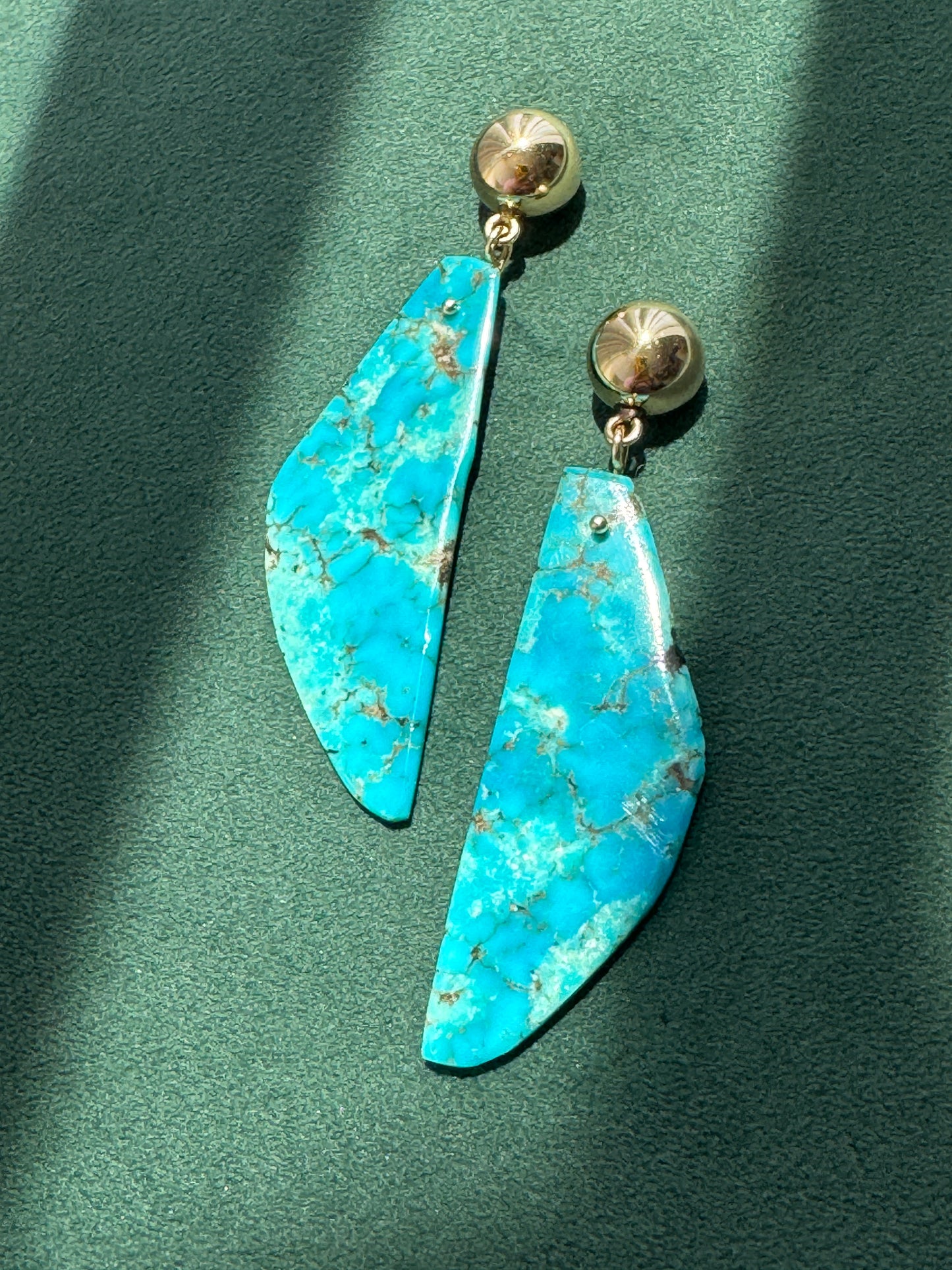 Estate Vintage 14K Gold Genuine Kingman Turquoise Modernist Slab Earrings Wearable Sculpture