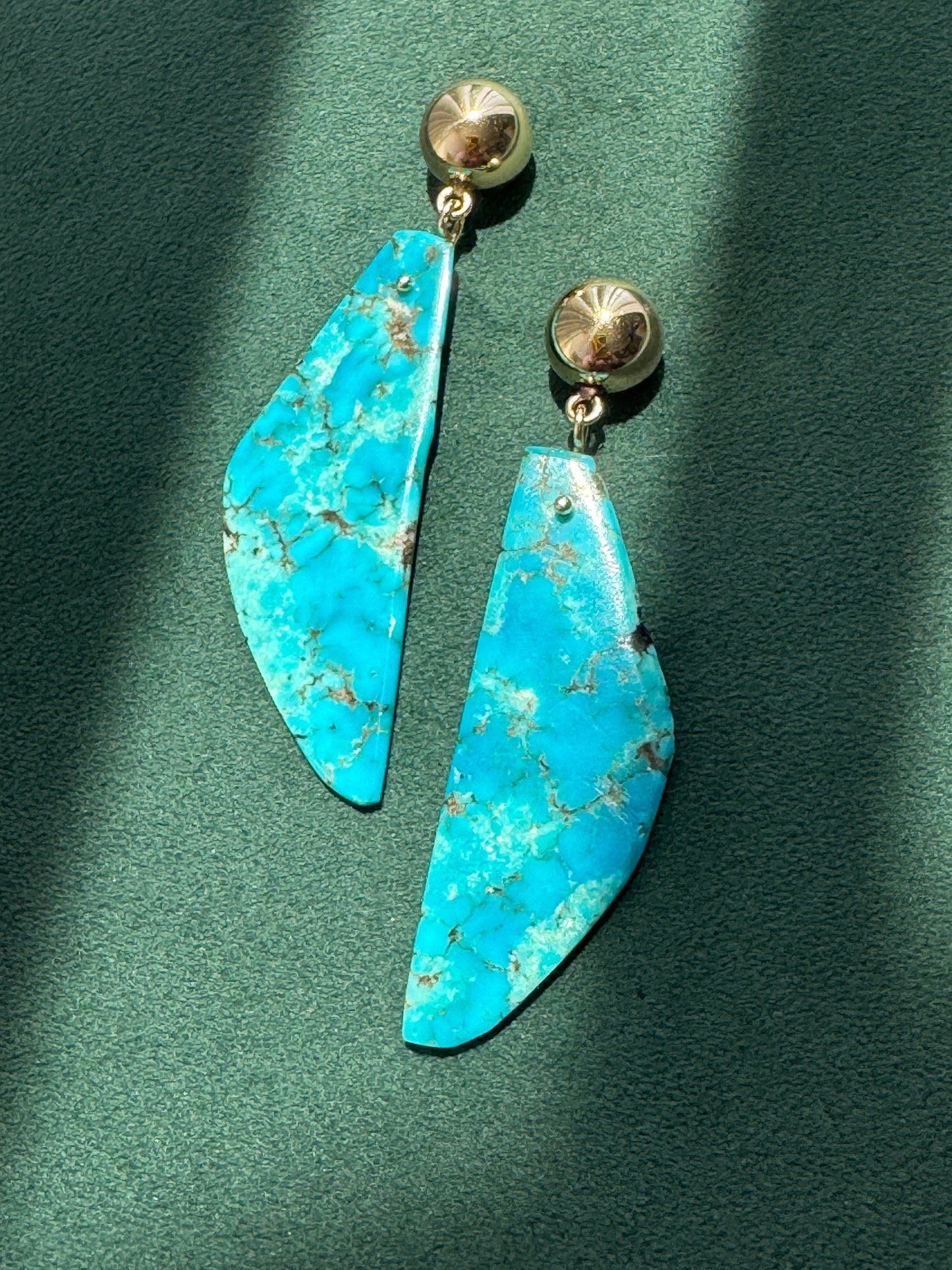 Estate Vintage 14K Gold Genuine Kingman Turquoise Modernist Slab Earrings Wearable Sculpture