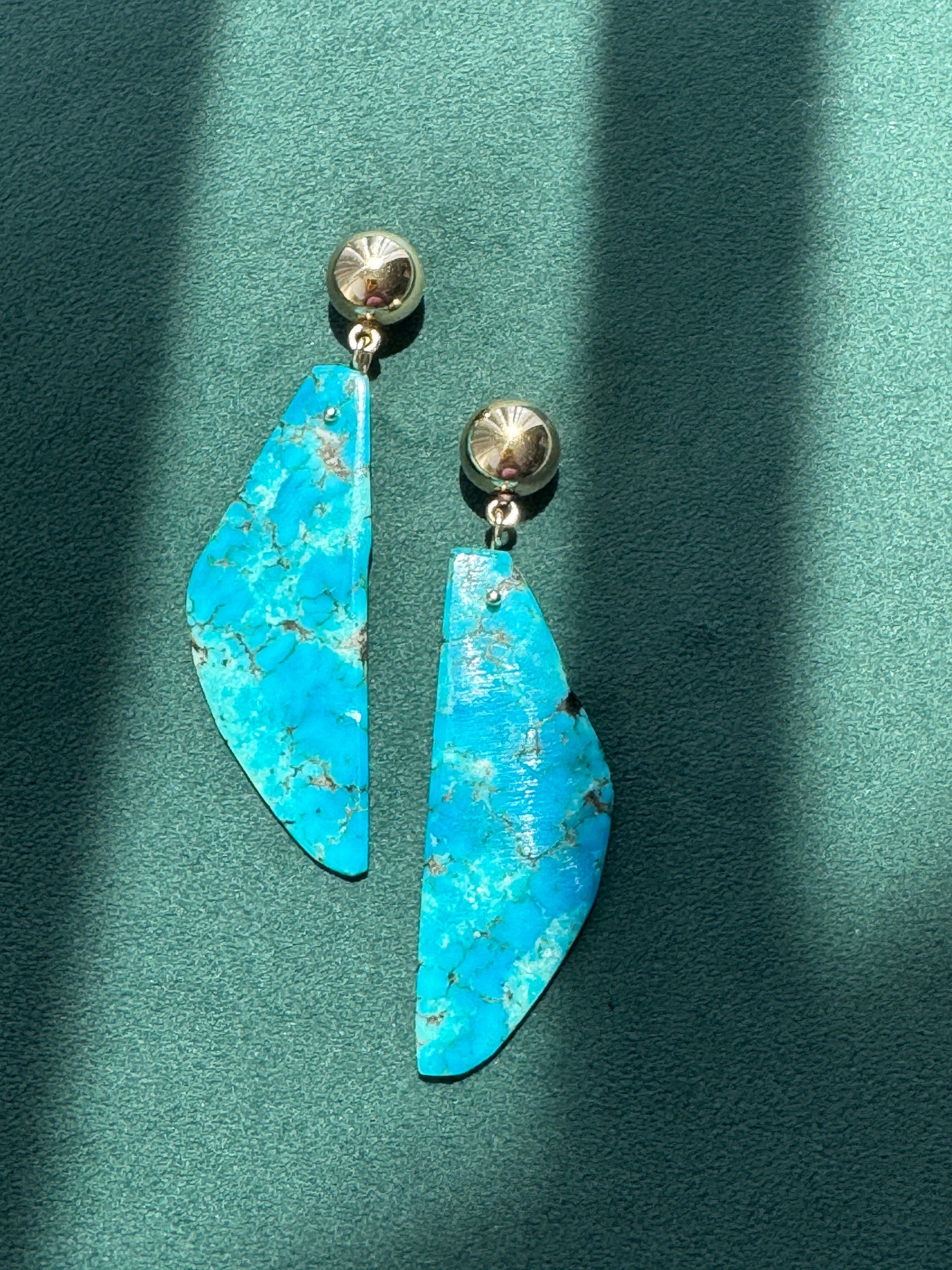 Estate Vintage 14K Gold Genuine Kingman Turquoise Modernist Slab Earrings Wearable Sculpture