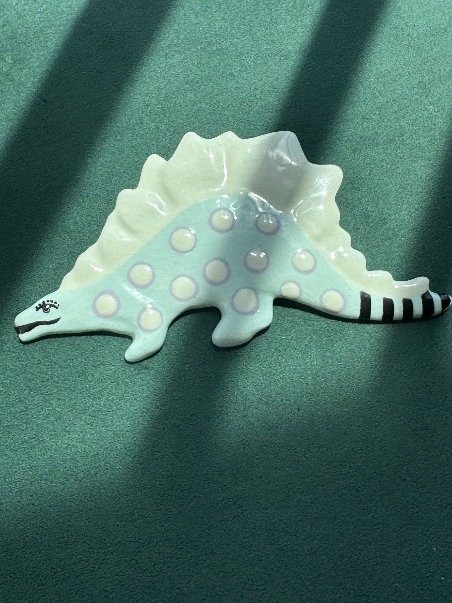 Vintage Ruby Z Ceramic Stegosaurus Brooch Signed Candace Loheed Large Dinosaur Pin