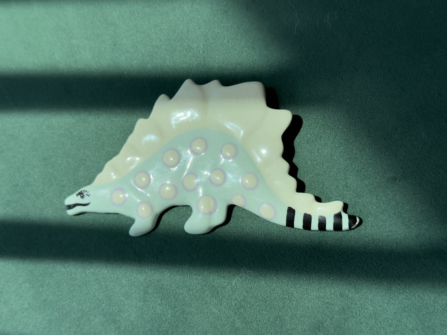 Vintage Ruby Z Ceramic Stegosaurus Brooch Signed Candace Loheed Large Dinosaur Pin