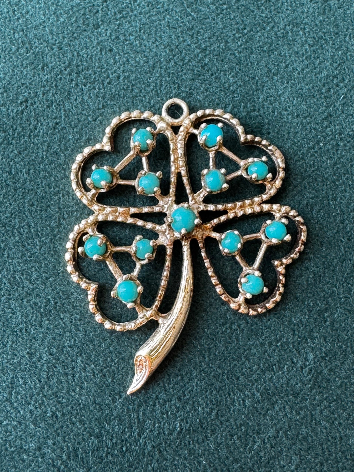 Vintage 14K Gold Turquoise Four Leaf Clover Pendant Lucky Charm Estate Jewelry Curled Stem Detail