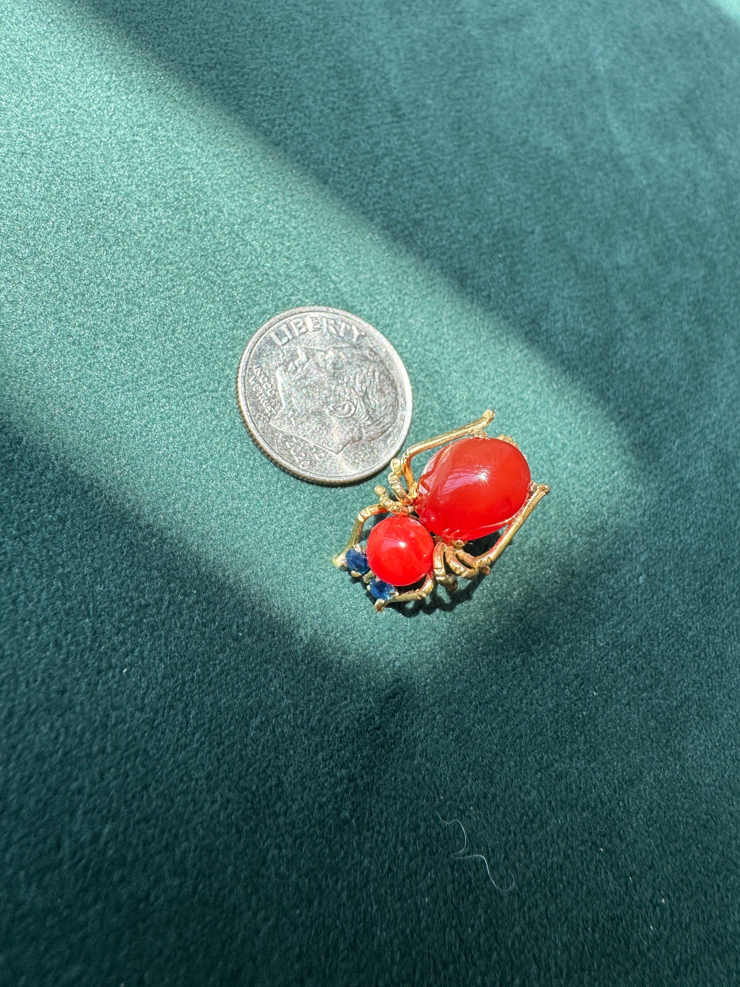 Vintage Victorian 14K Gold Figural Spider Brooch Sapphire Accents C Clasp Estate Jewelry
