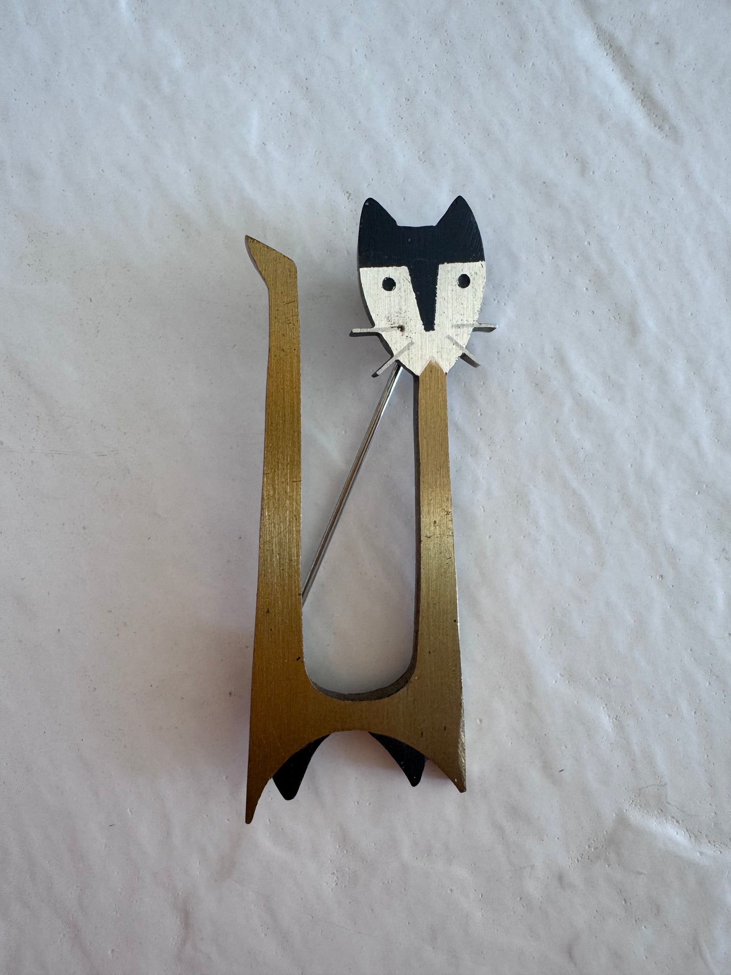Vintage Mexican Metales modernist cat brooch with geometric design and Hecho En Mexico hallmarks, approximately 2 1/8 inches