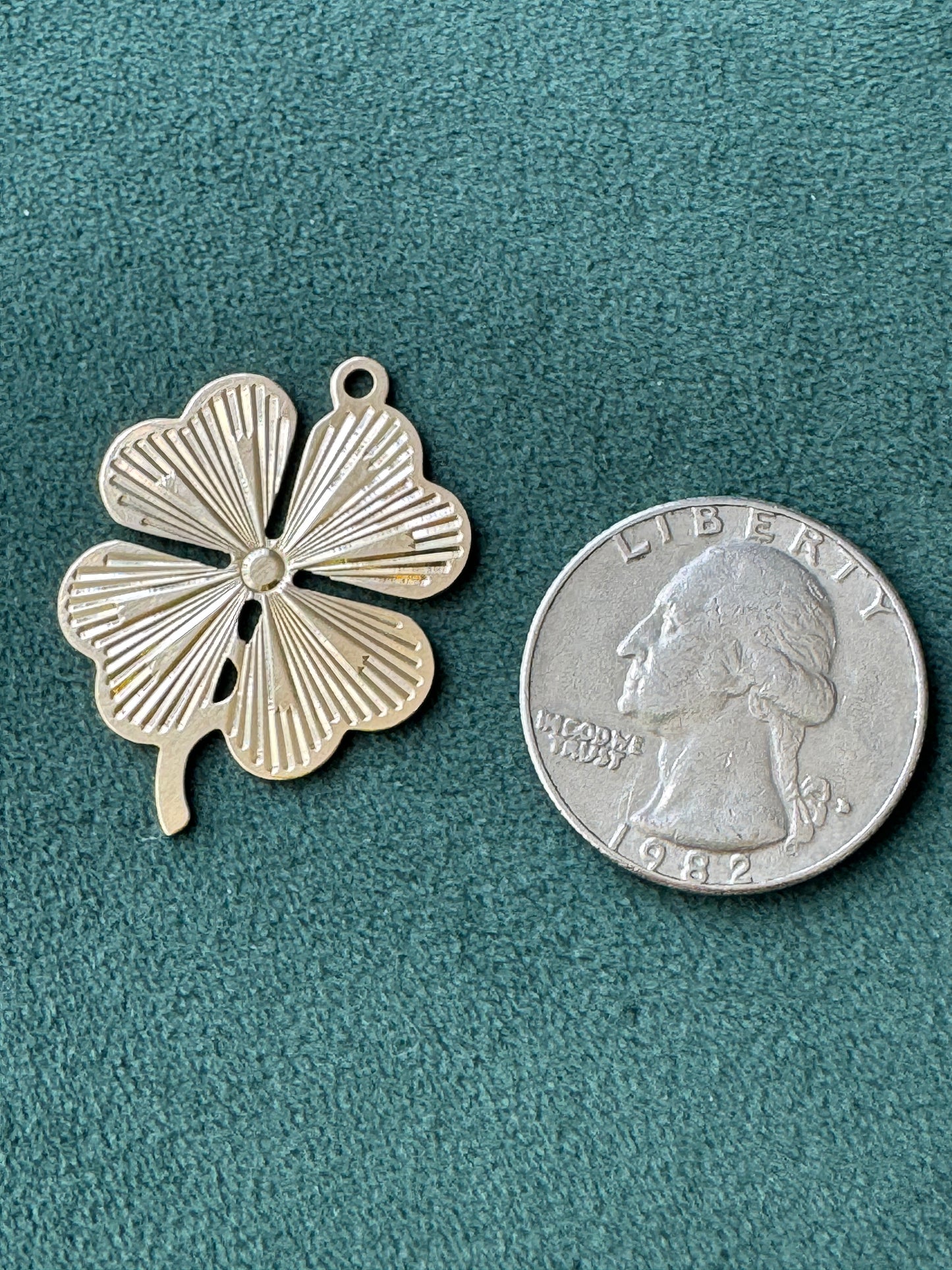 Vintage 1950s 1960s 14K Gold Engine Turned Four Leaf Clover Pendant JTC Estate Jewelry