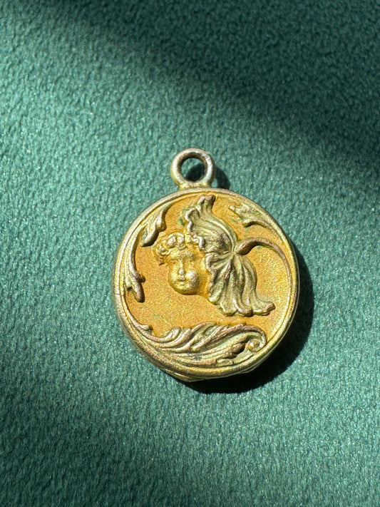 Vintage Early 1900s Art Nouveau Gold Filled Locket Flower Face With Her Original Photo Still Inside