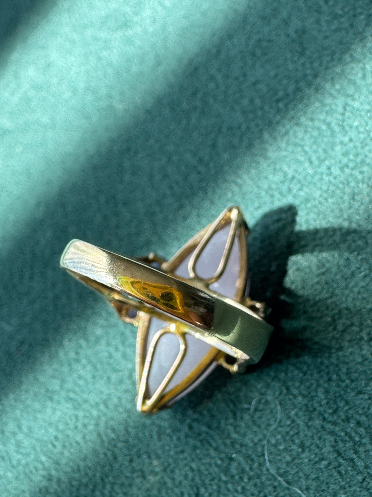 Vintage 14K Gold Lavender Jade Marquise Ring Diamond Amethyst Accents Estate Jewelry Not a Subtle Ring