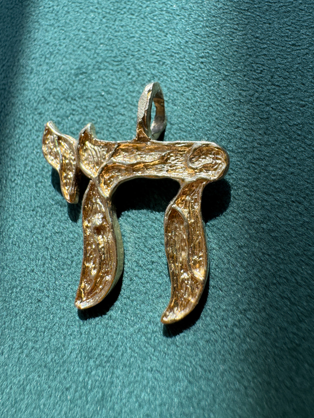 Vintage 14K Gold Chai Pendant Bold Textured Wood Grain Finish Estate Jewelry Life Never Looked This Rugged
