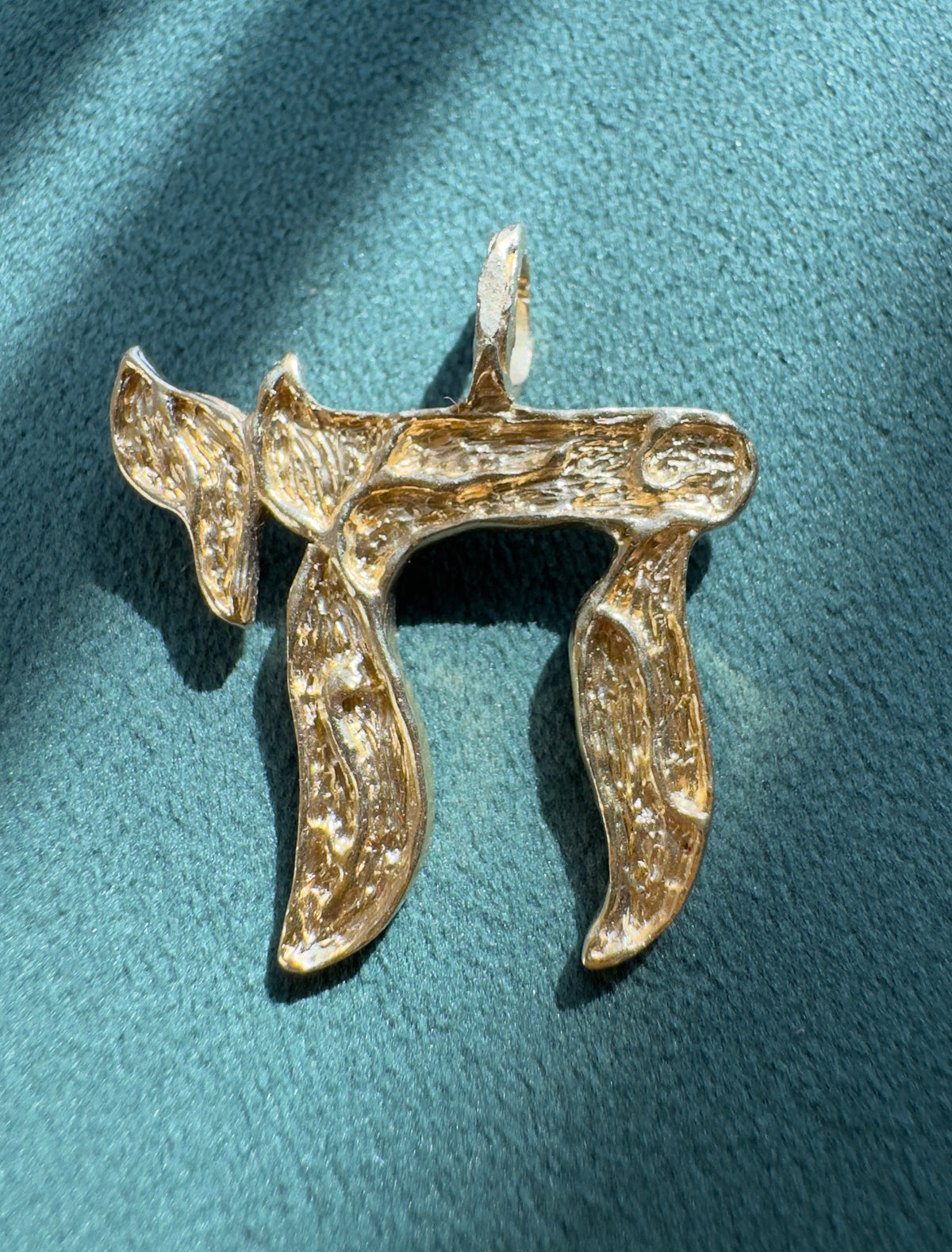 Vintage 14K Gold Chai Pendant Bold Textured Wood Grain Finish Estate Jewelry Life Never Looked This Rugged