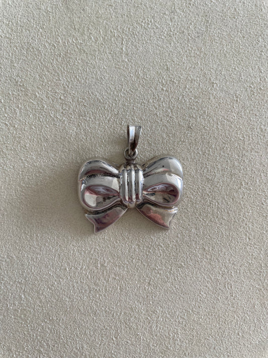 Small Puffy Bow Pendant