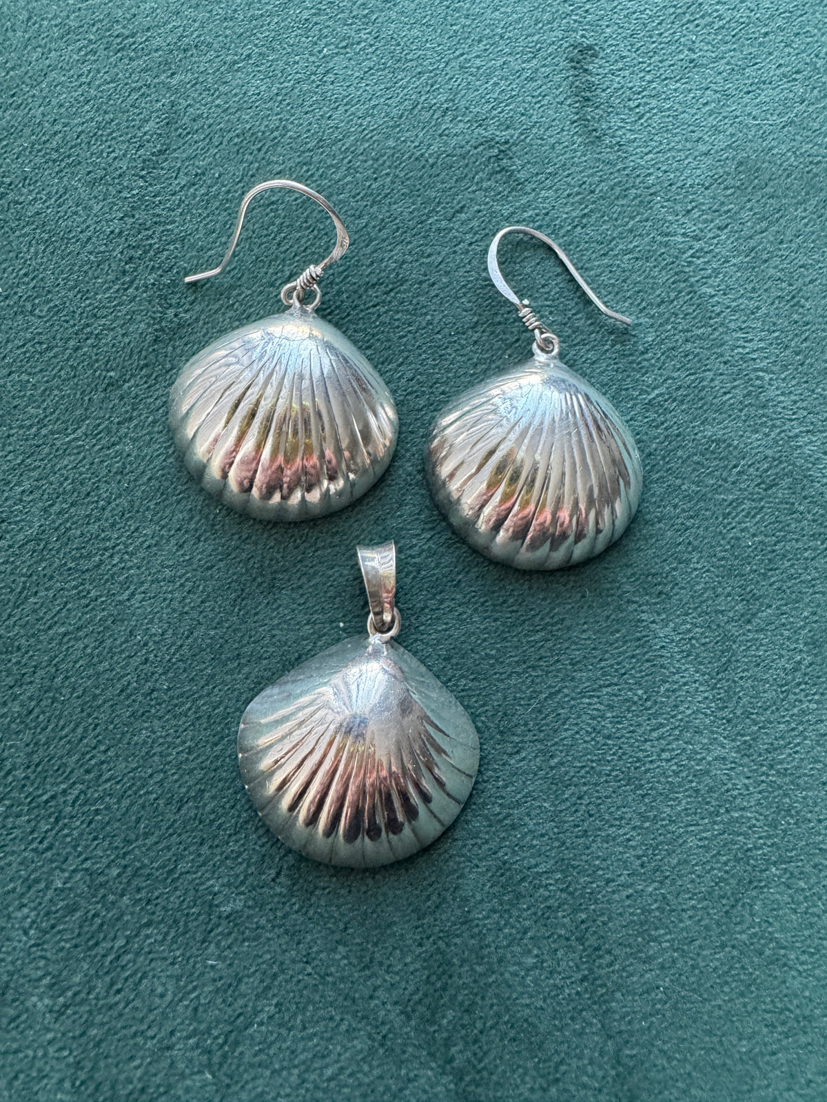 Vintage Sterling Silver Puffy Clam Shell Earrings and Pendant Set Three Shells of Pure Mermaid Life