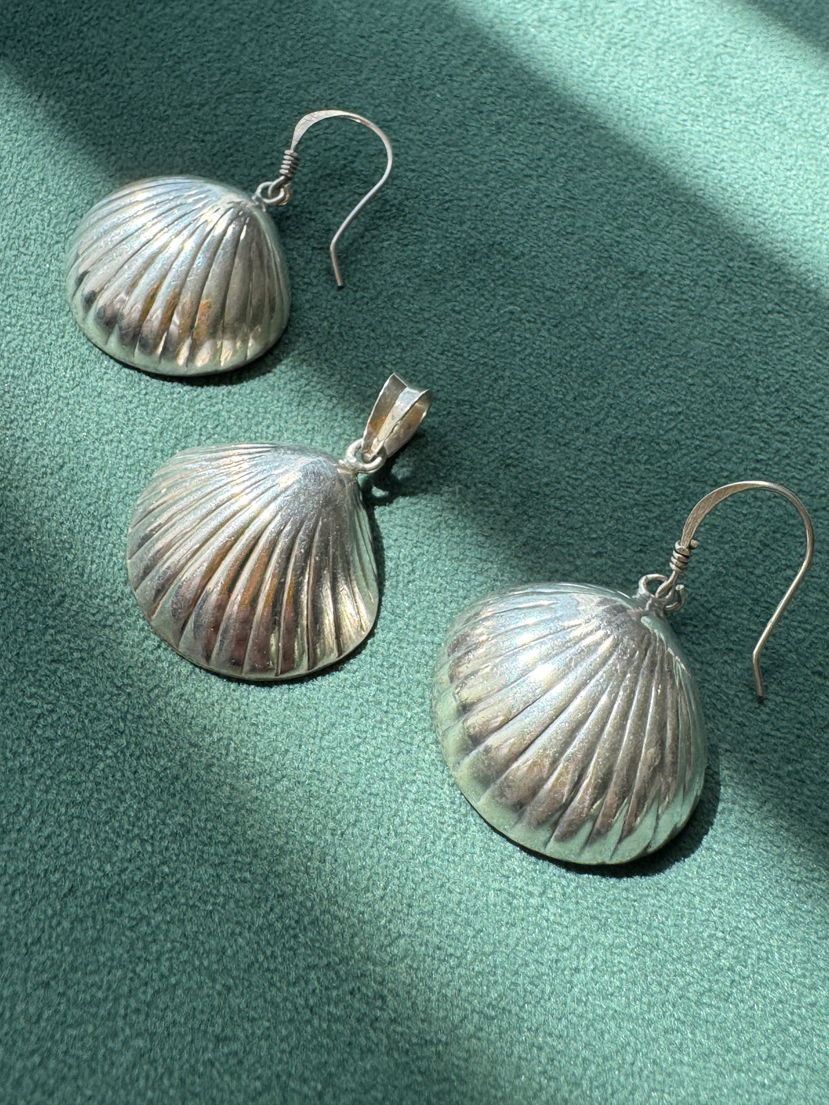 Vintage Sterling Silver Puffy Clam Shell Earrings and Pendant Set Three Shells of Pure Mermaid Life