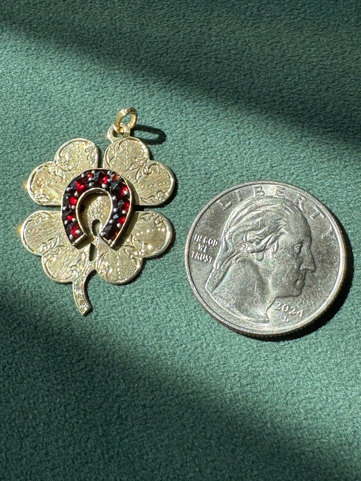 Vintage 1940s 14K Gold Garnet Four Leaf Clover Horseshoe Pendant Lucky Charm Double the Luck