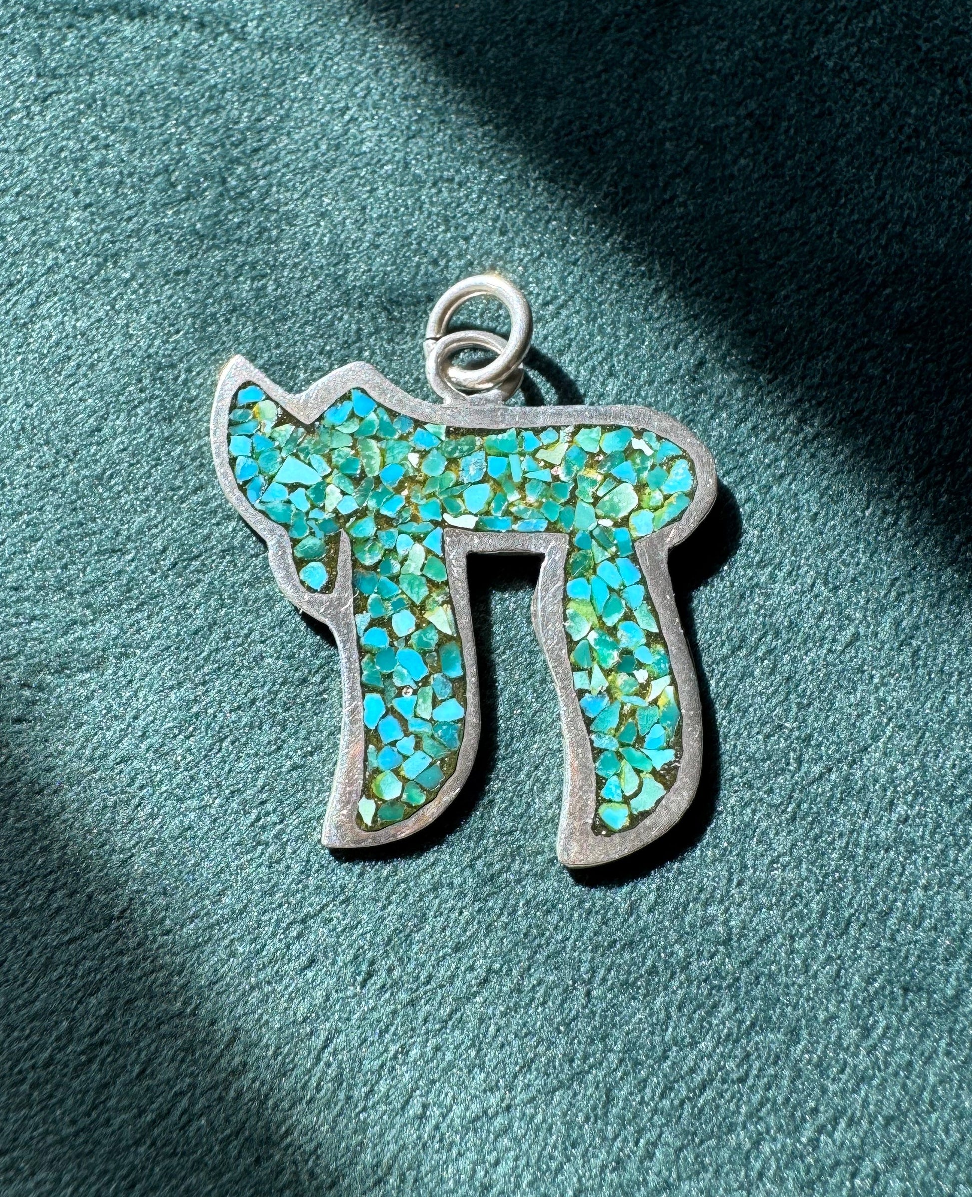 Estate vintage sterling silver Chai pendant with turquoise mosaic inlay, Hebrew life symbol, 1.5 inches, southwestern style Judaica jewelry