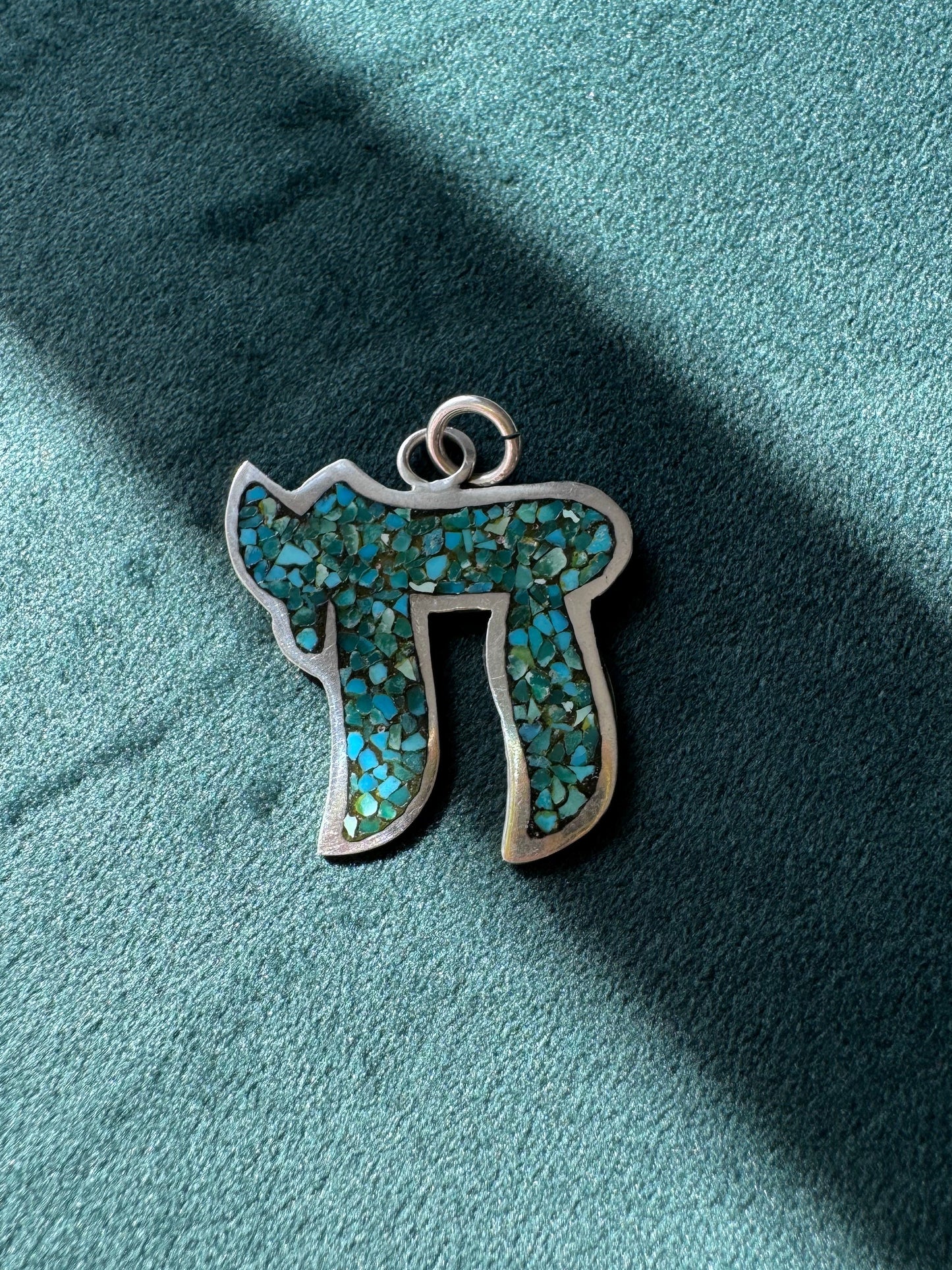 Estate vintage sterling silver Chai pendant with turquoise mosaic inlay, Hebrew life symbol, 1.5 inches, southwestern style Judaica jewelry