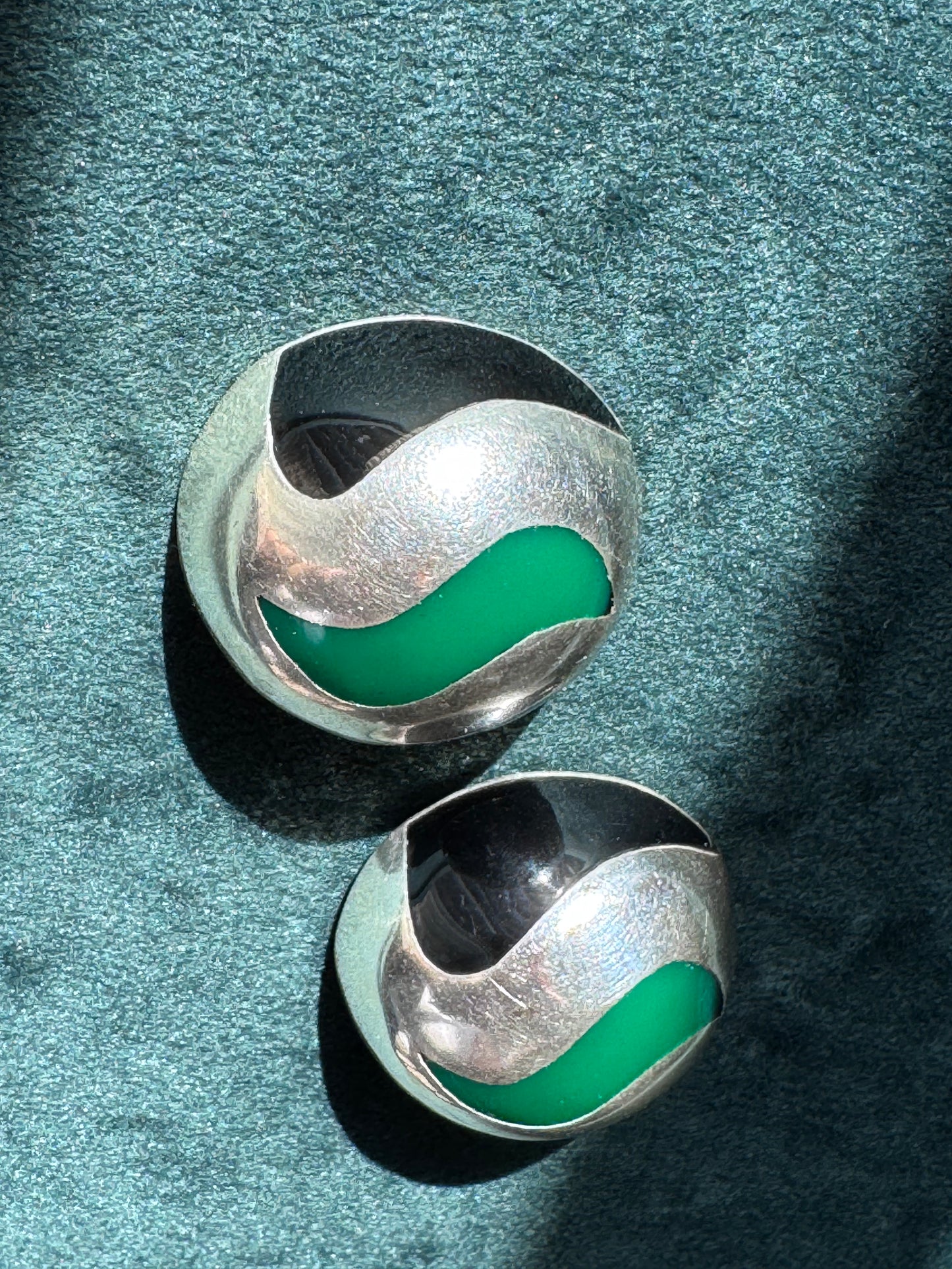 Vintage Taxco Mexico Sterling Silver Green Enamel Domed Ball Earrings Y2K Modernist GMH TC-14