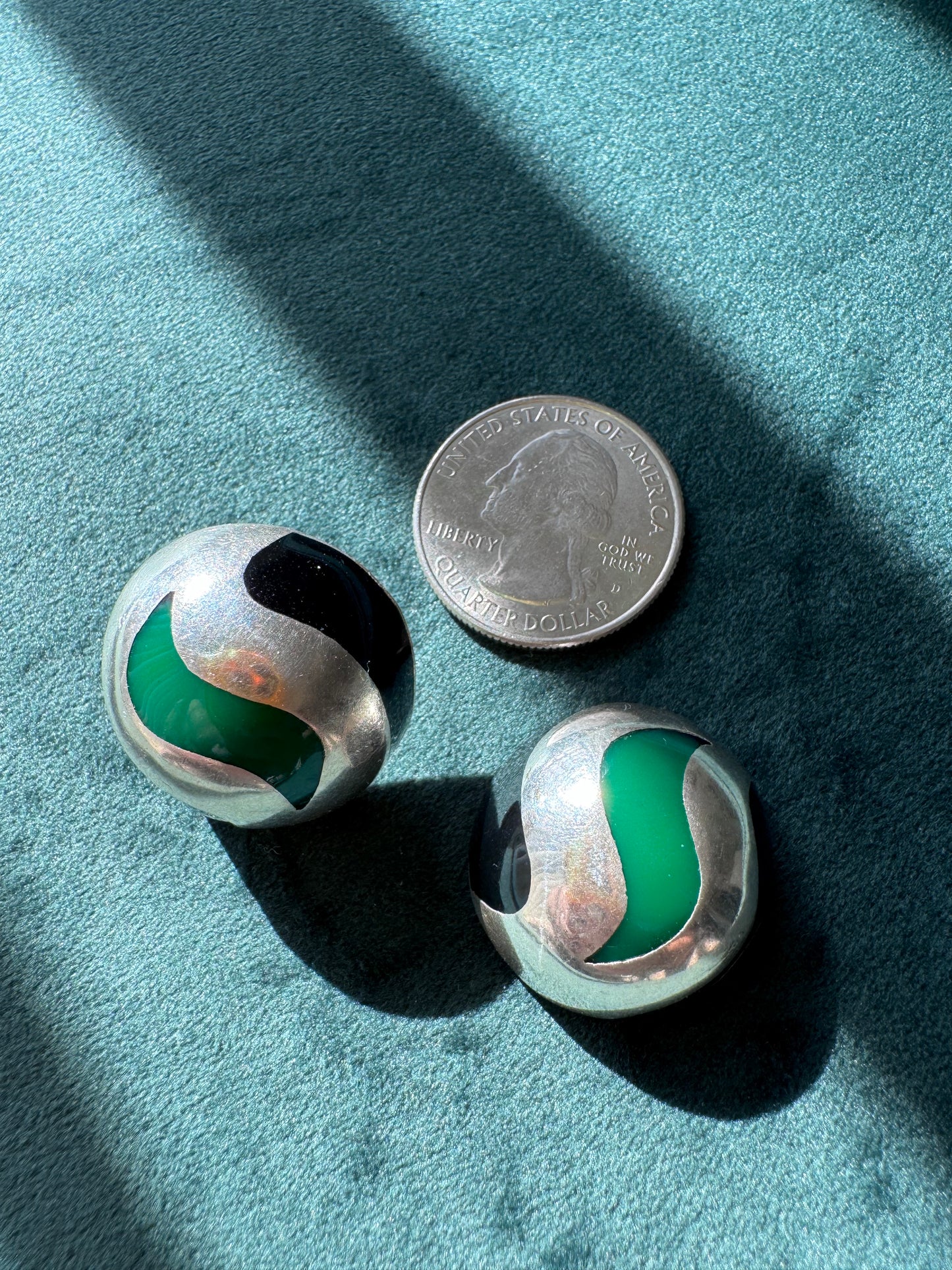Vintage Taxco Mexico Sterling Silver Green Enamel Domed Ball Earrings Y2K Modernist GMH TC-14