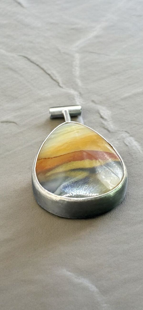 Estate vintage sterling silver picture jasper pendant with modernist bezel setting showing natural earth-tone banding, 17g weight