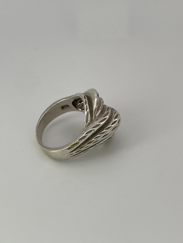 Vintage Sterling Silver Swirl Ring