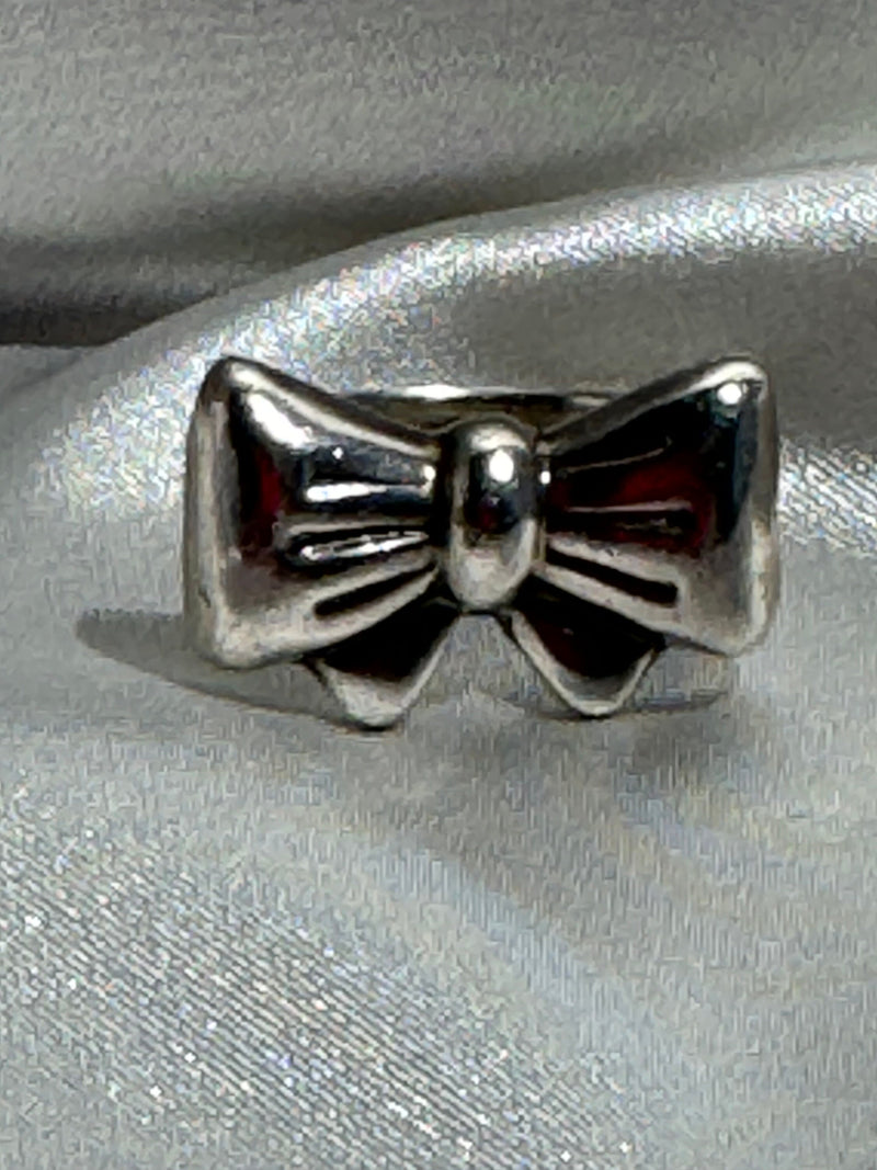 Vintage Taxco Sterling Silver Bow Ring