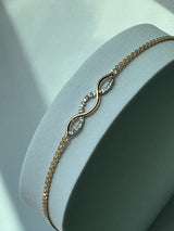 Vintage Estate Deadstock Swirling 14k and Diamonds Anklet