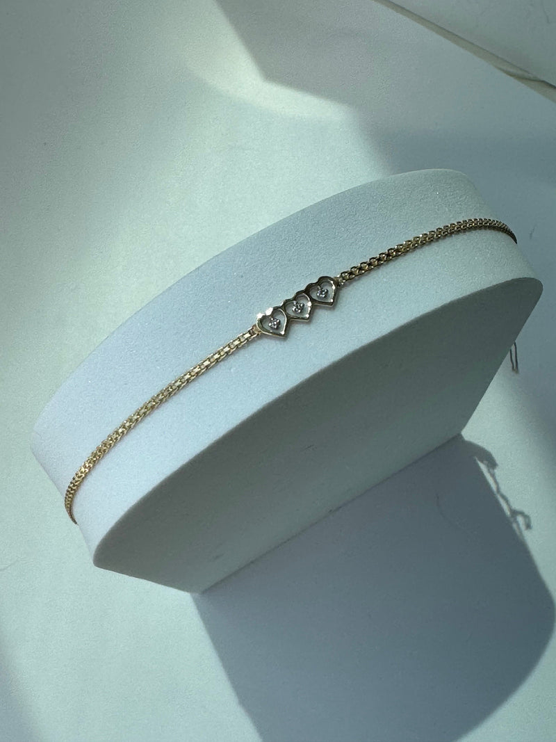 Vintage Estate Deadstock Tiny Three Heart Anklet in 14k Gold and Diamonds