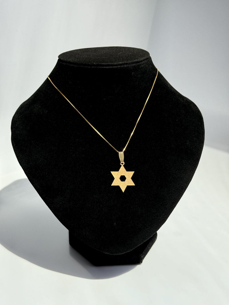 Vintage Estate Laser Engraved 14k Star of David Pendant